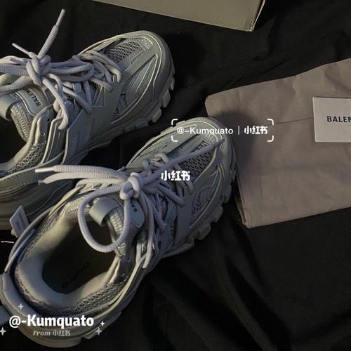 巴黎世家新款track高级灰 太好看了!_巴黎世家怎么样