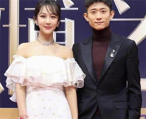 张一山发文为杨紫庆生晒亲吻照表白你心中真正的男神是我