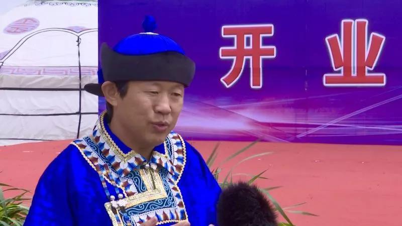 西乌旗"阿吉泰养生园"健康顾问纳贡毕力格博士