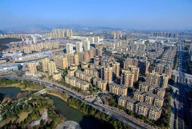 12 龙山街道 长兴县龙山街道是长兴城市的后花园.