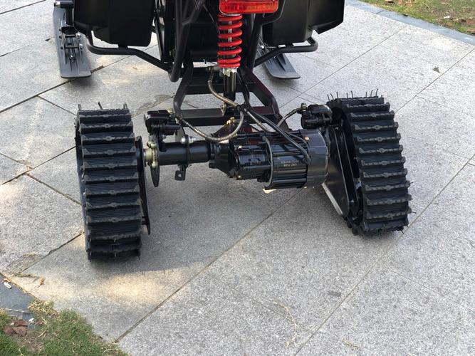 atv沙滩车雪地冰面越野履带摩托车雪橇板滑雪车电动滑雪车