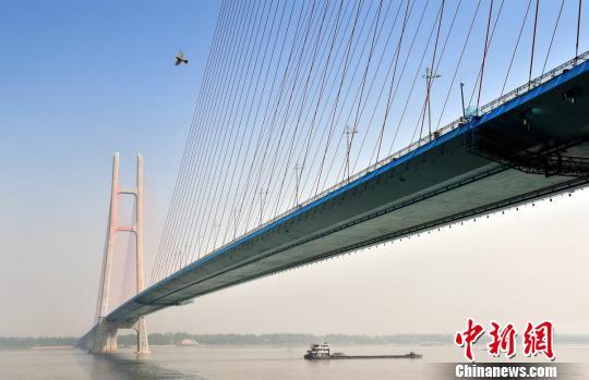 江西九江长江二桥正式建成通车 贯通赣鄂皖(图)