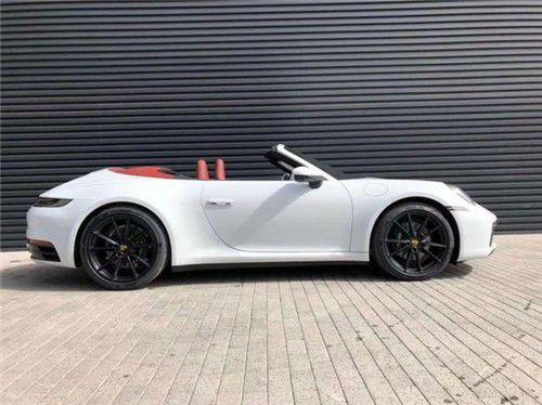 21款保时捷911两门四座软顶敞篷跑车