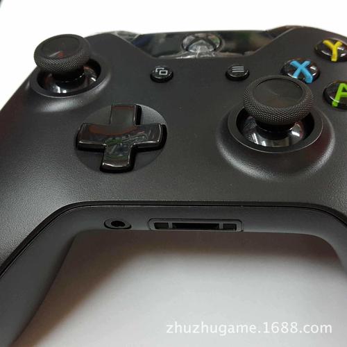 人气直销原装无线xbox游戏机xbox one游戏机手柄带耳机孔 带包装