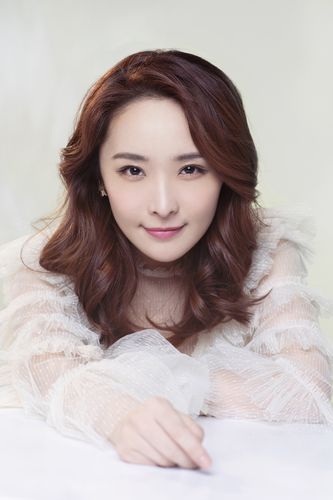 李曼知性优雅写真图片25