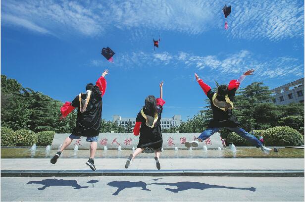 定格青春岁月 留驻校园记忆