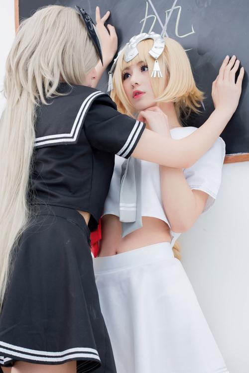 福利美图 百合向姐妹花圣女黑白贞德cosplay丝袜美女写真图片