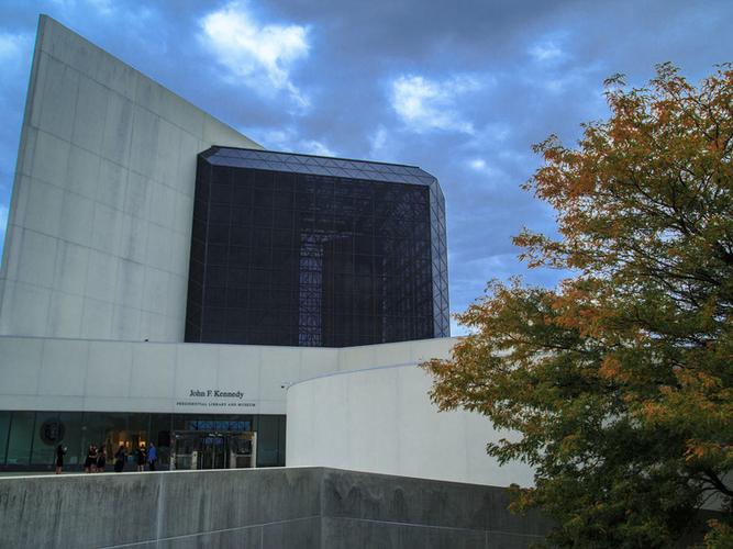 肯尼迪总统图书馆暨博物馆