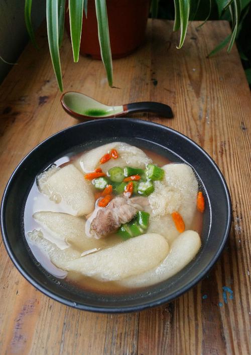 竹荪秋葵排骨汤 - 优妈美食 - 优妈美食博客