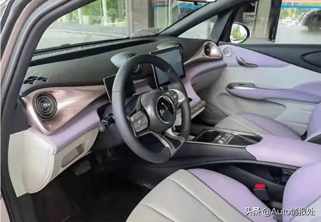 比亚迪海豚实车曝光 外观动感 内饰前卫 配备隐藏式门