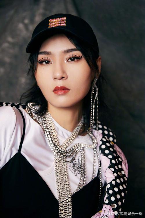 周笔畅,1985年7月26日出生于湖南长沙,华语女歌手,词曲创作人,演员