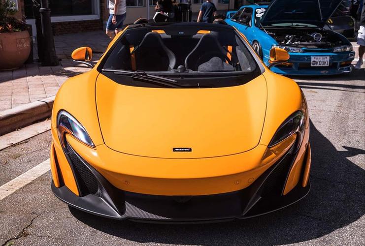 迈凯伦675lt敞篷版实车 硬朗简洁的设计