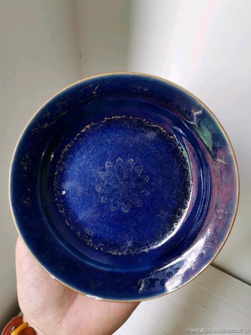 清乾隆蓝釉描金花卉盘_蓝釉瓷_第1张_7788瓷器