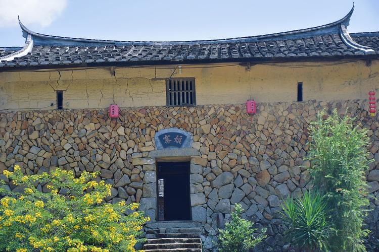 福州 10月1日闽清深山古堡--娘寨,合龙桥,岭里水库,闽清小婺源---后垅