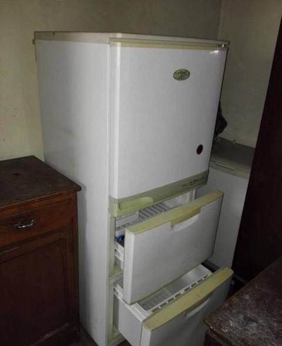 夏普无霜冰箱,bcd-245we,尺寸为:570*1500*665mm冷藏