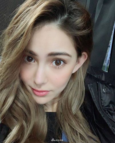 昆凌追星成功变身小迷妹!周杰伦功不可没_高清图集