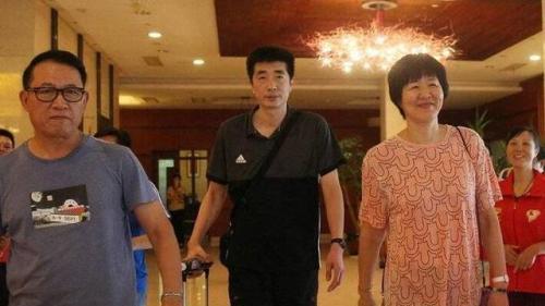 揭秘郎平与王育成!这几件事让郎平21年后再婚,找到完美归宿