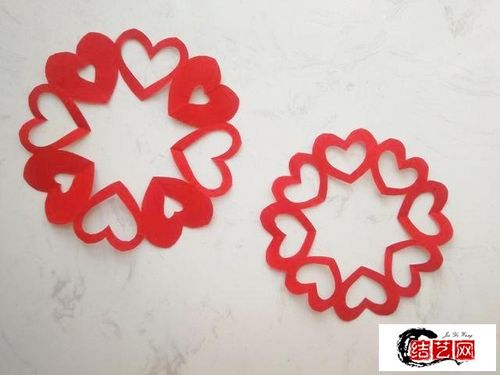 8个爱心窗花的剪法步骤,小学生爱心窗花剪纸