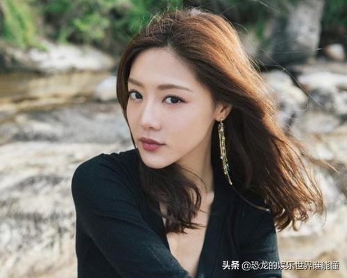 邓家佳老公个人资料实力出众的她现在为什么不火了