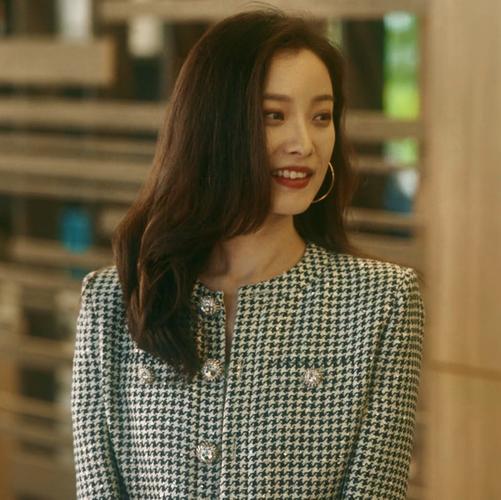 流金岁月倪妮朱锁锁同款衣服2021春季新款黑白格纹短