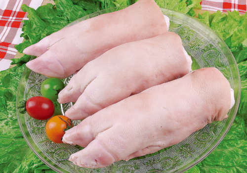 买猪蹄时,挑前脚的还是后脚的?肉贩子教您一招,以后别