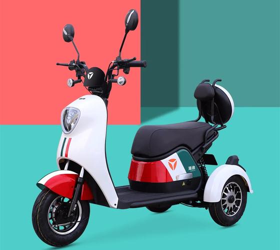 雅迪冠能二代a5电动三轮车评测:车型小巧,动力足,续航