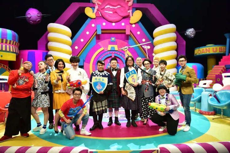 爱奇艺首席营销官王湘君女士携《奇葩说》第三季五大赞助商集体