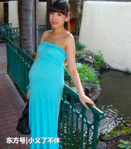 陈若仪昔日待产显开心,挺孕肚去海边玩,林志颖不陪仍从容凹造型