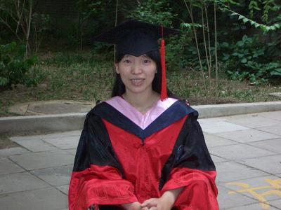 轮椅上的北大女博士 苦乐相伴求知路