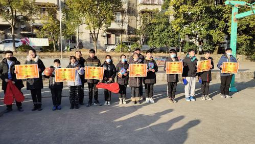 【党建 德育】团风县淋山河中学开展以"红歌嘹亮,青春