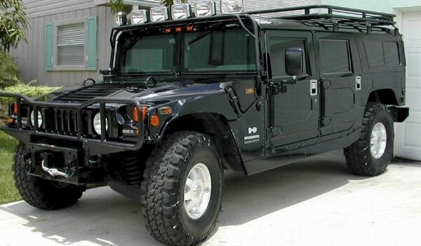 国产最牛柴油suv猛士军用越野车