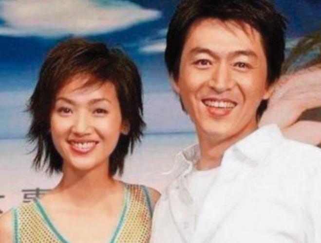 让人大跌眼镜的是,在交往了长达12年后,他们竟然分手了.