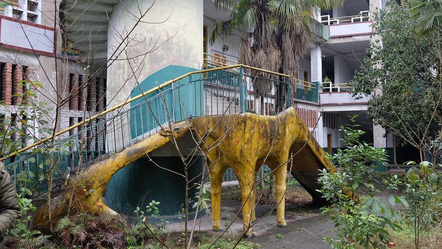 渝,某老厂区废弃幼儿园,b,难度5