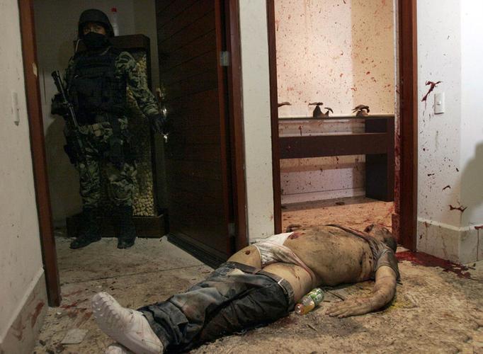 墨西哥反毒英雄被杀手灭门高清组图