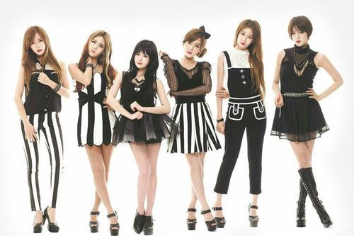 韩国女团舞蹈白连衣裙舞蹈连衣裙