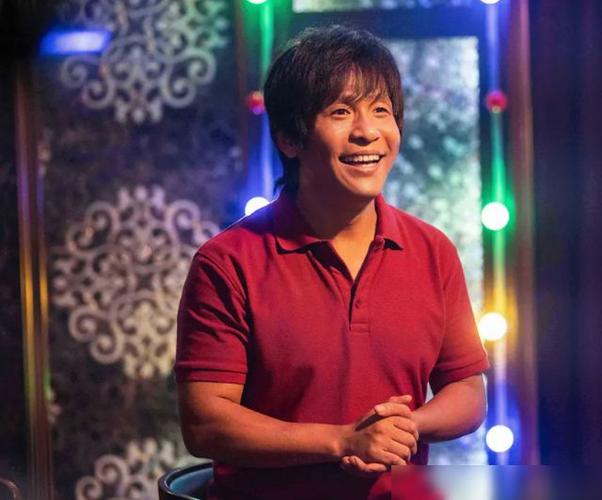 《发财日记》:当东北二人转遇见南方大都市,只剩难掩的尴尬|宋小宝|赵