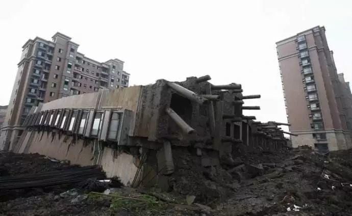 大事件重温|上海楼倒到事故,警钟长鸣!