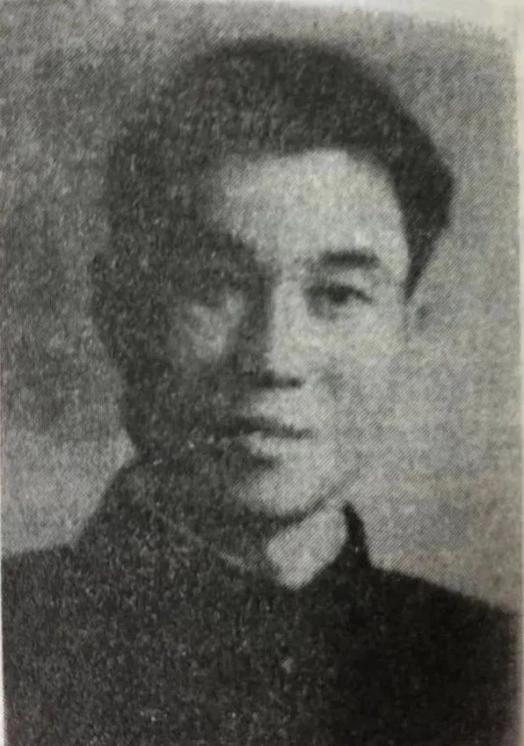 遵化首任县委书记的故事
