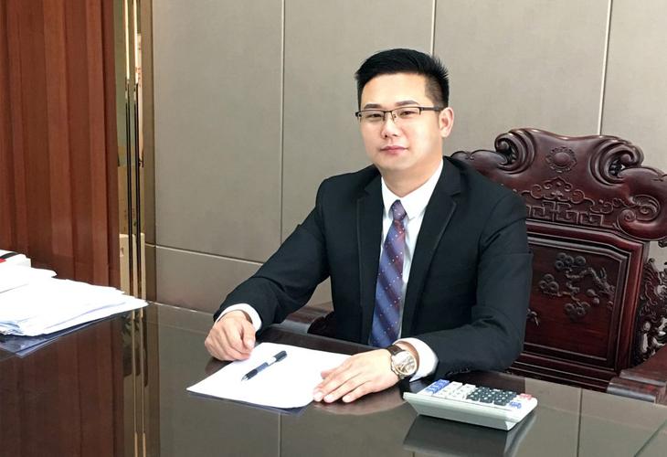 企业管理专家何鹏老师为企业家们分享《企业经营规划