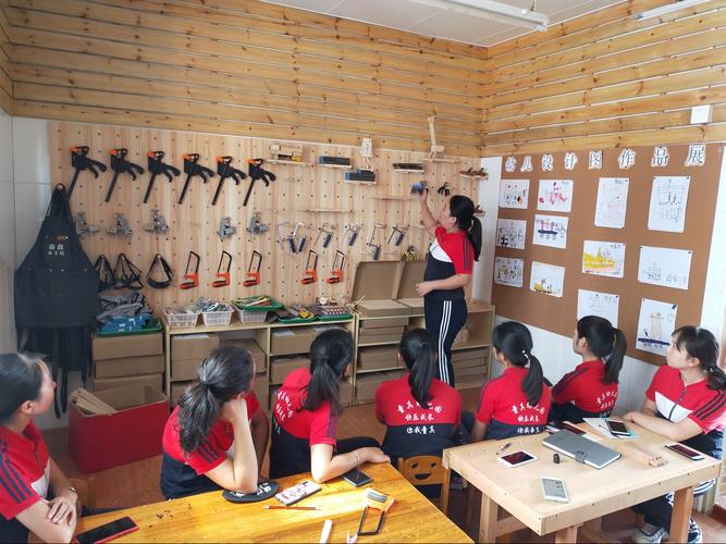 玩转木工坊,匠心育未来——童真幼儿园木工坊正式上线啦!