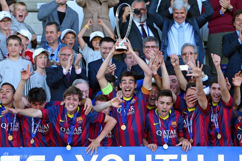 u19欧冠联赛巴萨夺冠_高清图集_新浪网