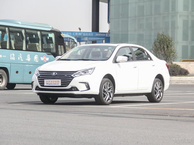 比亚迪海豚正式开启预售 售9.68-12.48万元