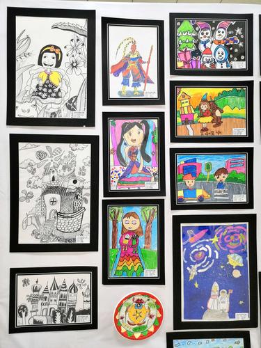 静江艺术学校"与美同行"学生作品展