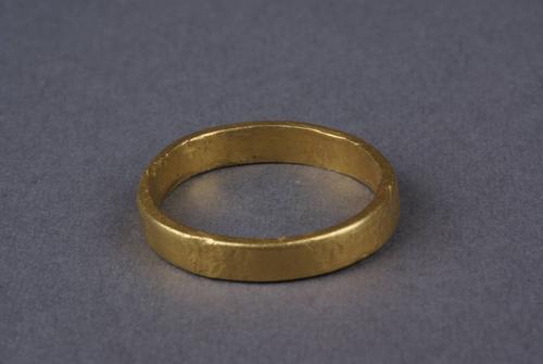 金戒指