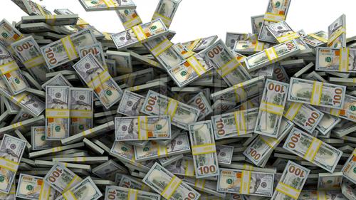 新的一百美元钞票堆成一堆_3840x2160_高清视频素材