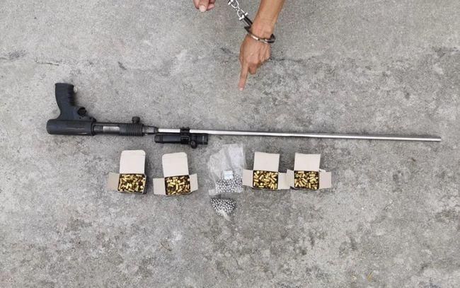 河池民警查获一起非法持有改造枪支案