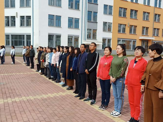 青冈县第五中学校,第四次升旗仪式!