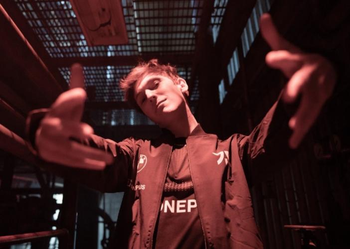 被电竞耽误的歌手boaster来了boaster正式入驻b站8月2日首播