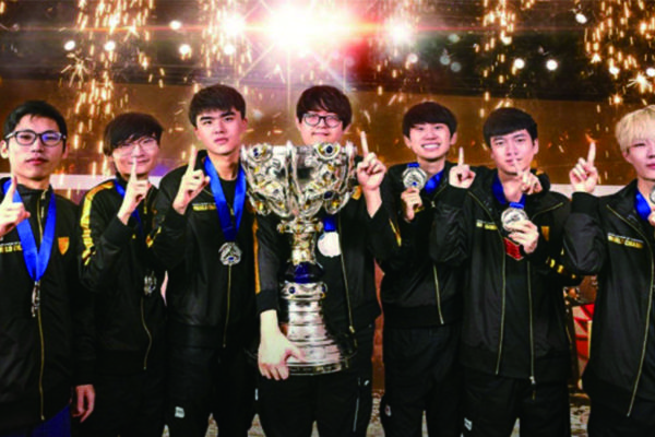 s9冠军:fpx战队