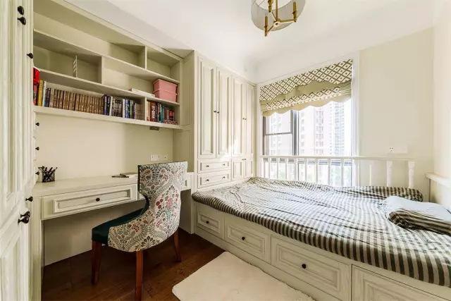 装修:榻榻米床装修效果图,3-6㎡榻榻米书房设计